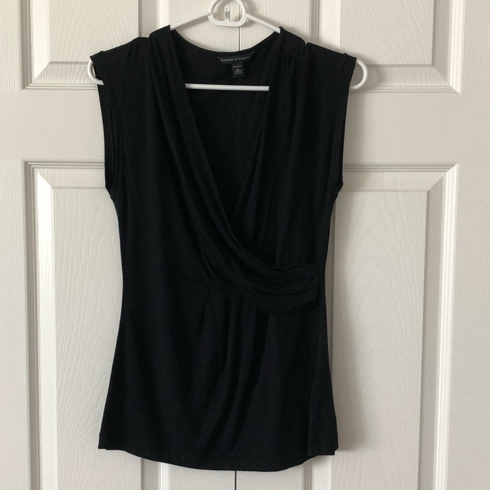 Banana Republic black sleeveless top